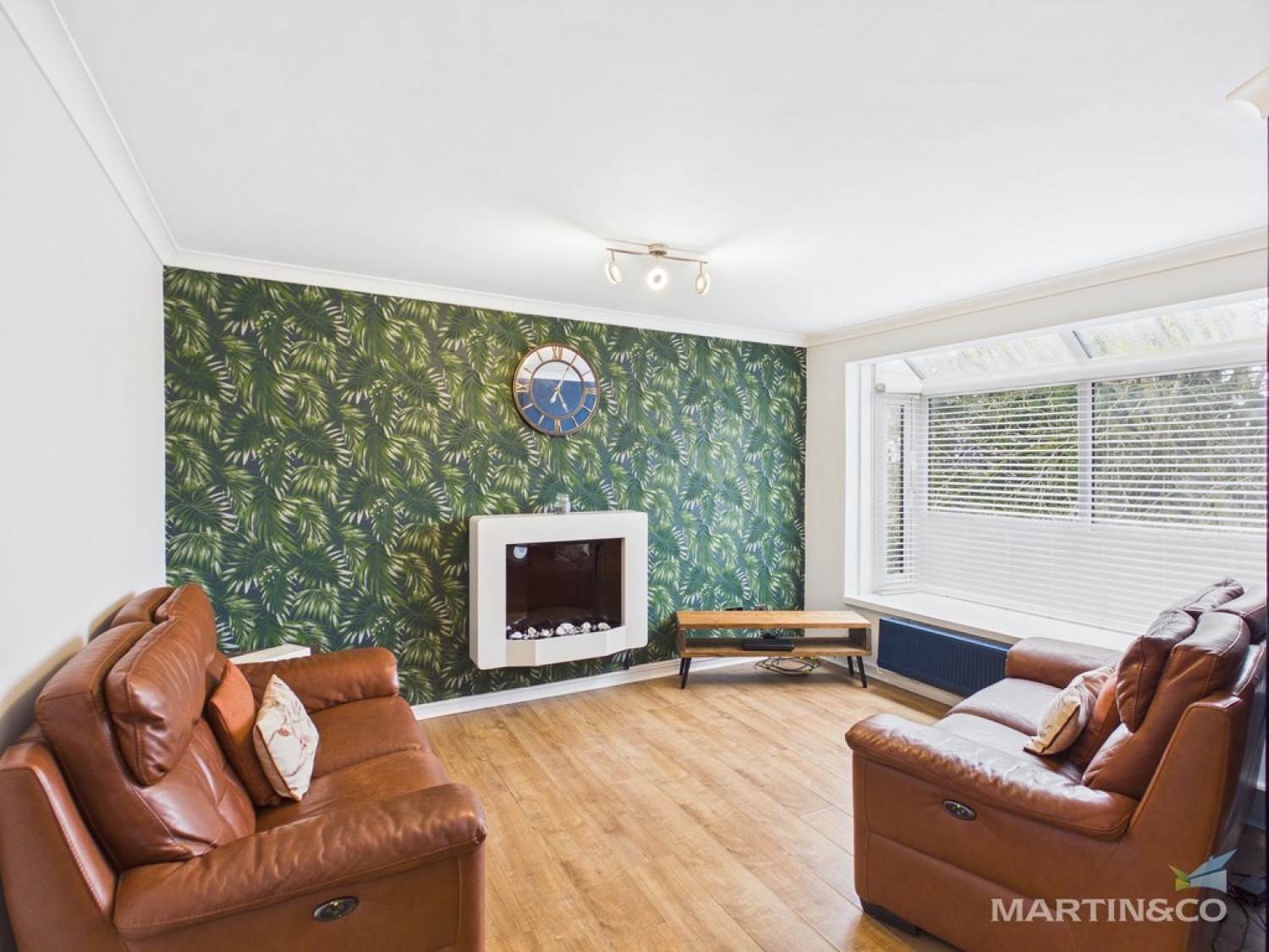 2 bedroom Flat for Sale Oxton, Prenton, Merseyside