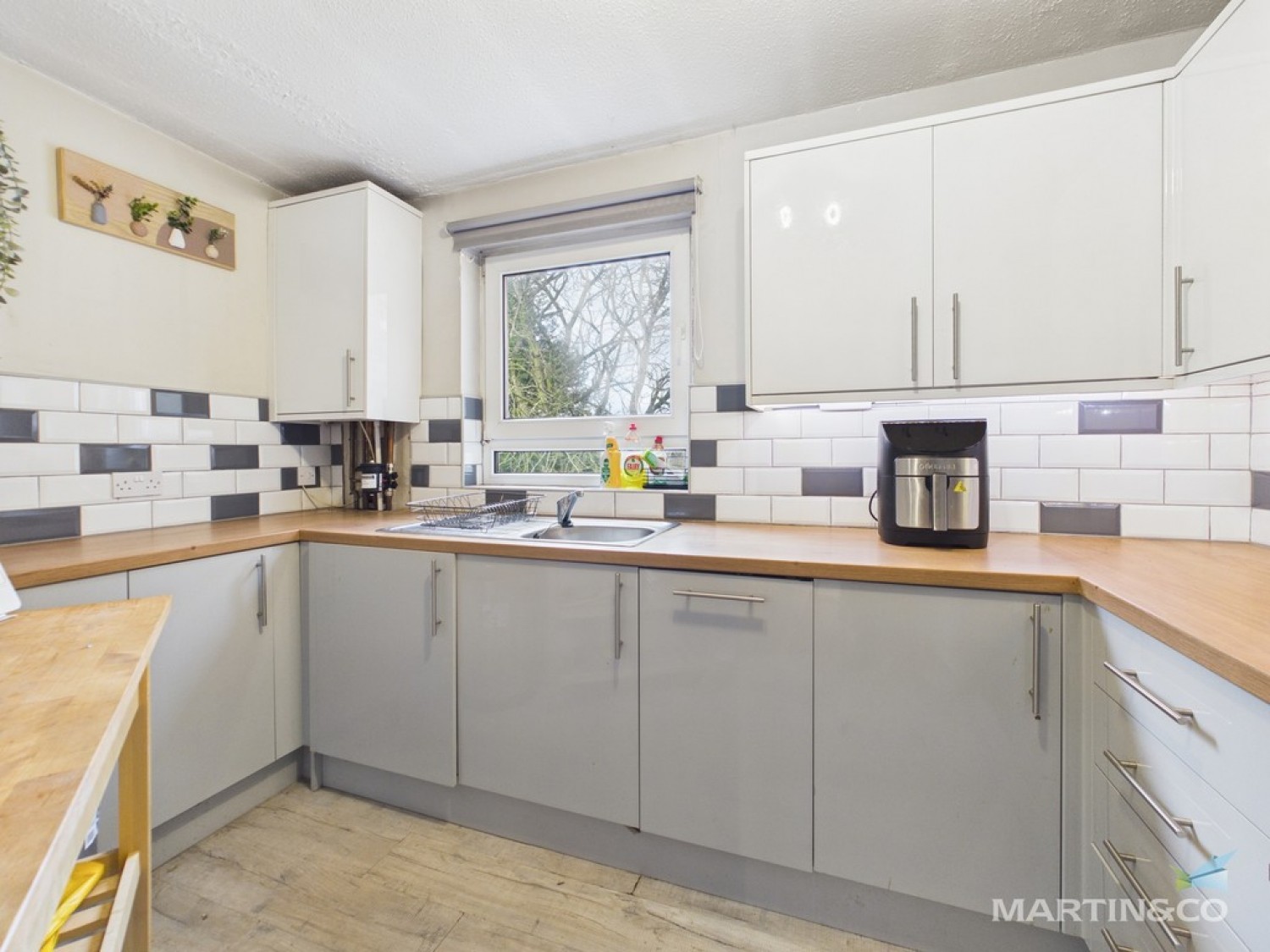 2 bedroom Flat for Sale Oxton, Prenton, Merseyside