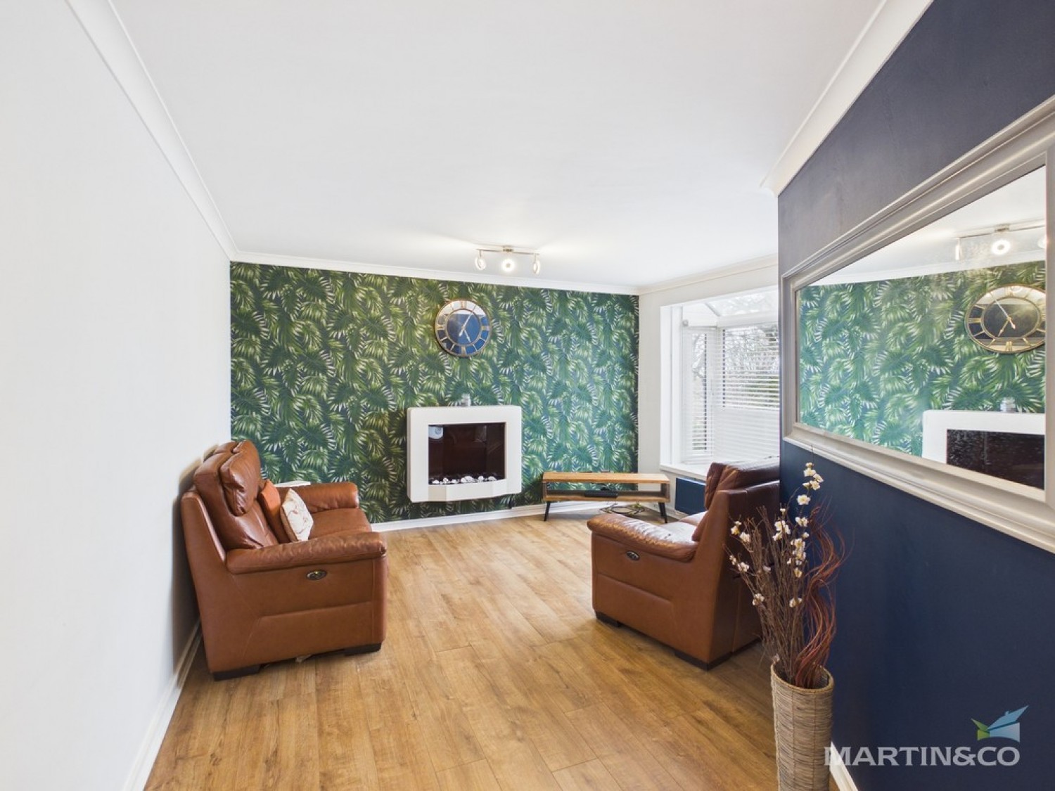 2 bedroom Flat for Sale Oxton, Prenton, Merseyside