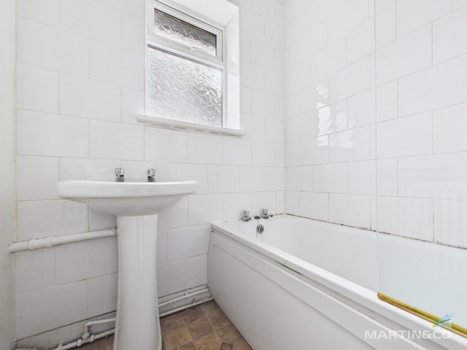 3 bedroom House for Sale Leeswood Road, Woodchurch