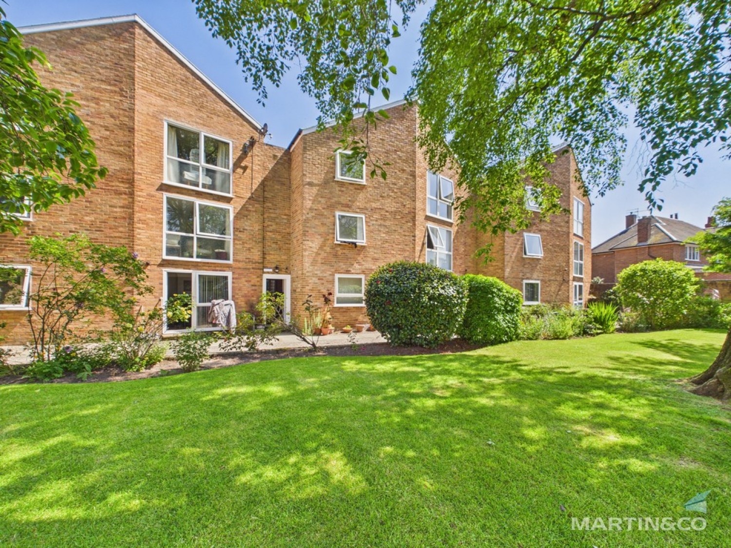 2 bedroom Flat for Letting Bidston Court , Prenton