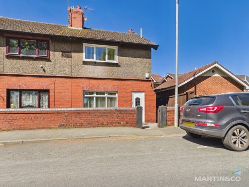 Liverpool Road , Neston