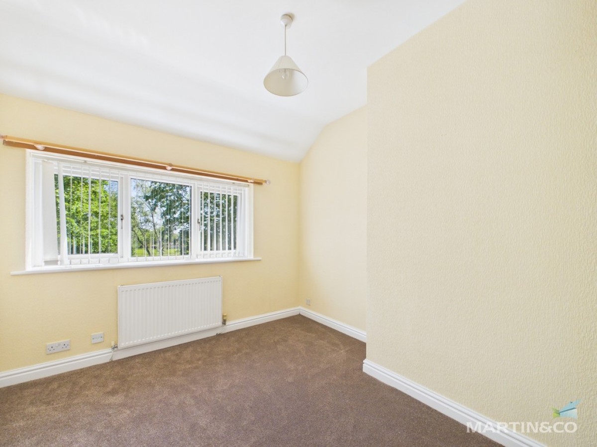 Liverpool Road , Neston