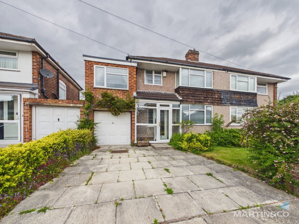 Holly Avenue, Bebington