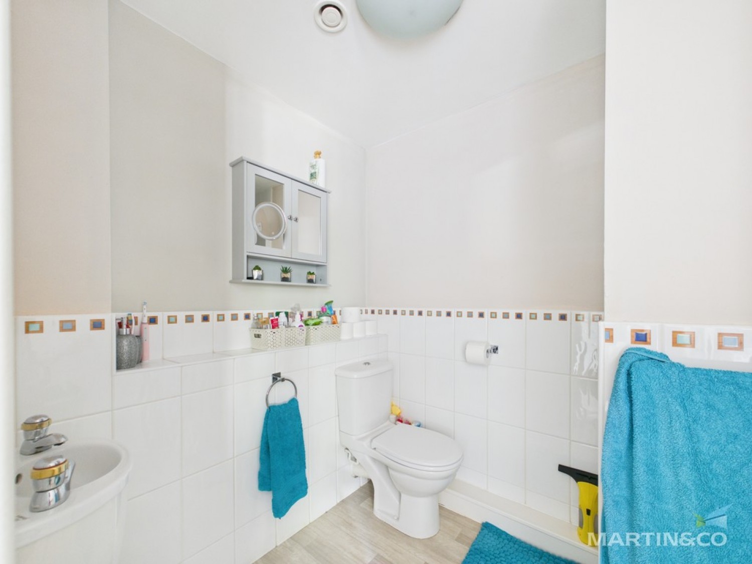 2 bedroom Flat for Sale Eastham, Wirral, Merseyside