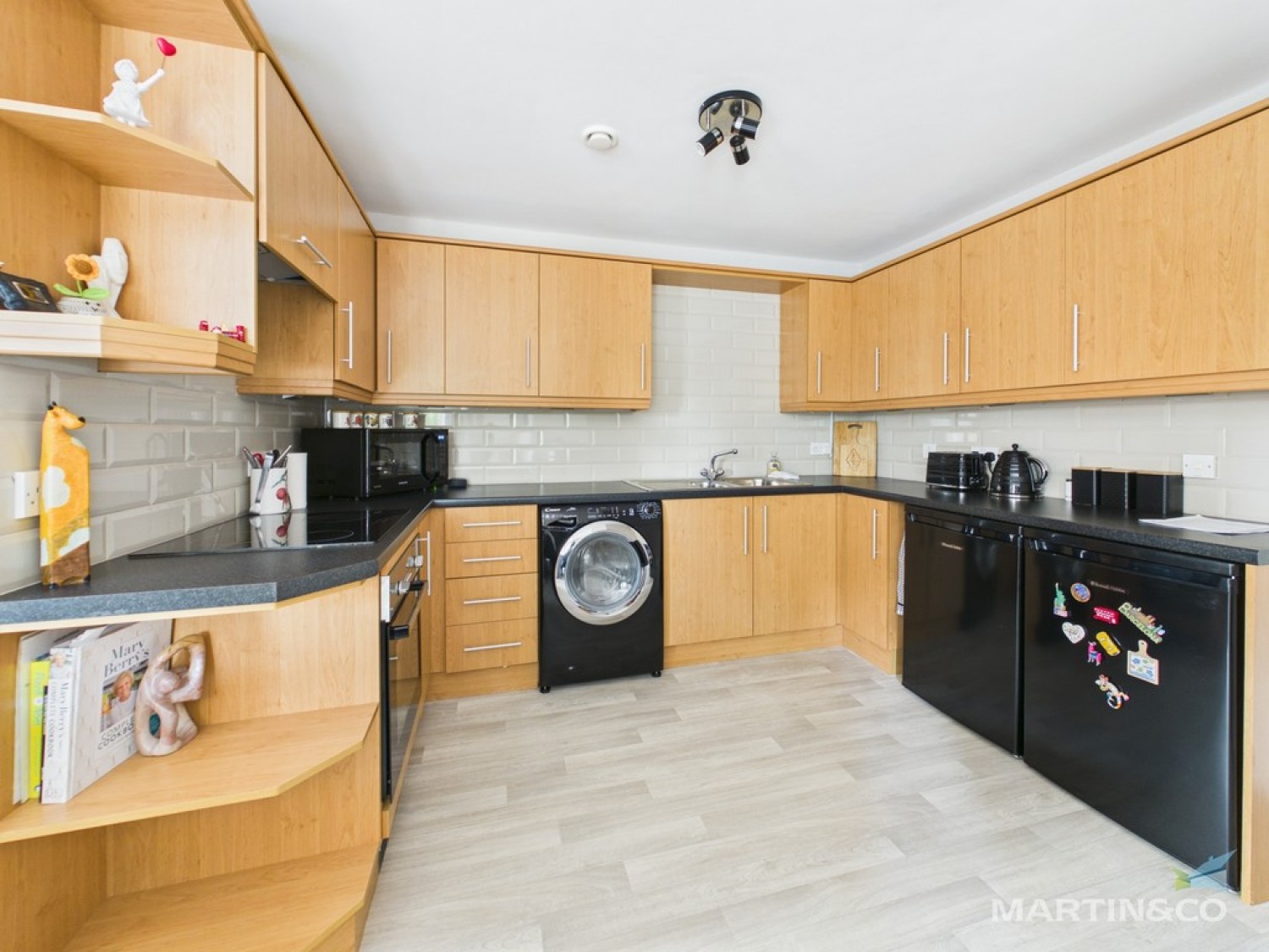 2 bedroom Flat for Sale Eastham, Wirral, Merseyside