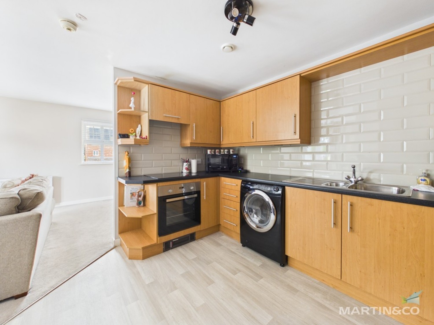 2 bedroom Flat for Sale Eastham, Wirral, Merseyside
