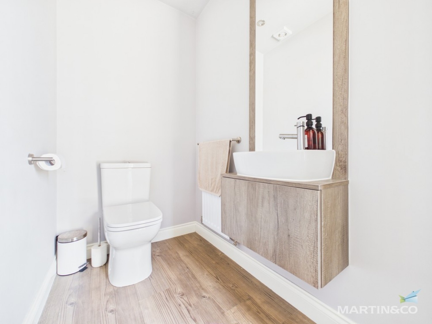 3 bedroom House for Sale Barrel Court, Hooton