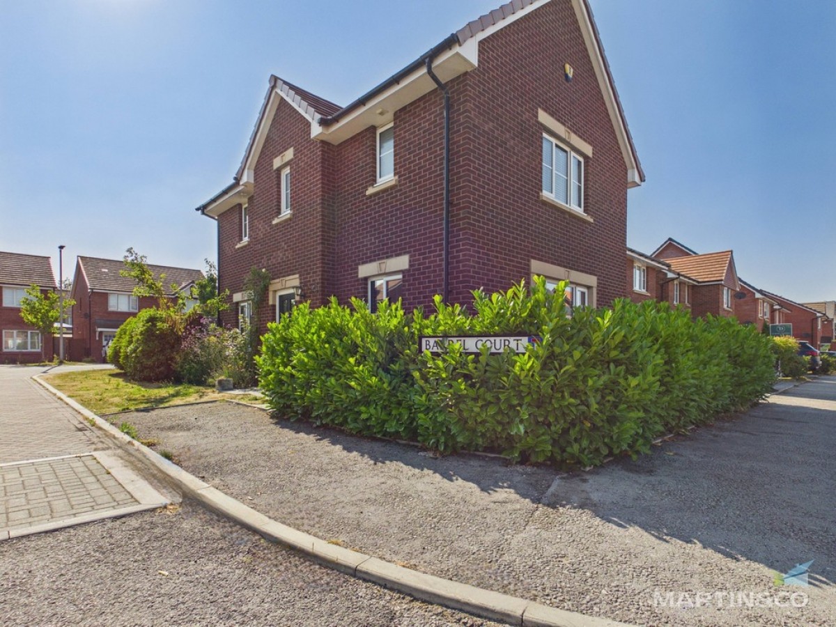 Barrel Court, Hooton