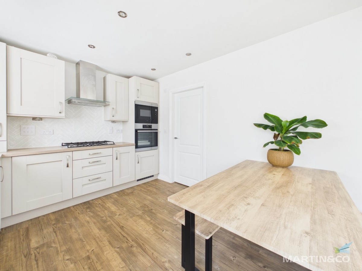 Barrel Court, Hooton