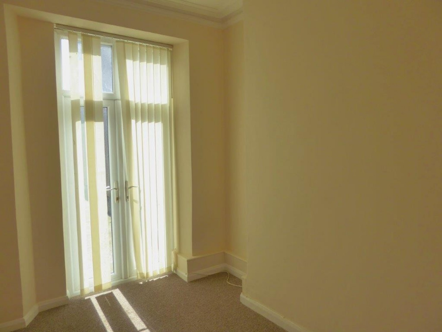 2 bedroom Flat for Letting Caerau Road, Ground Floor