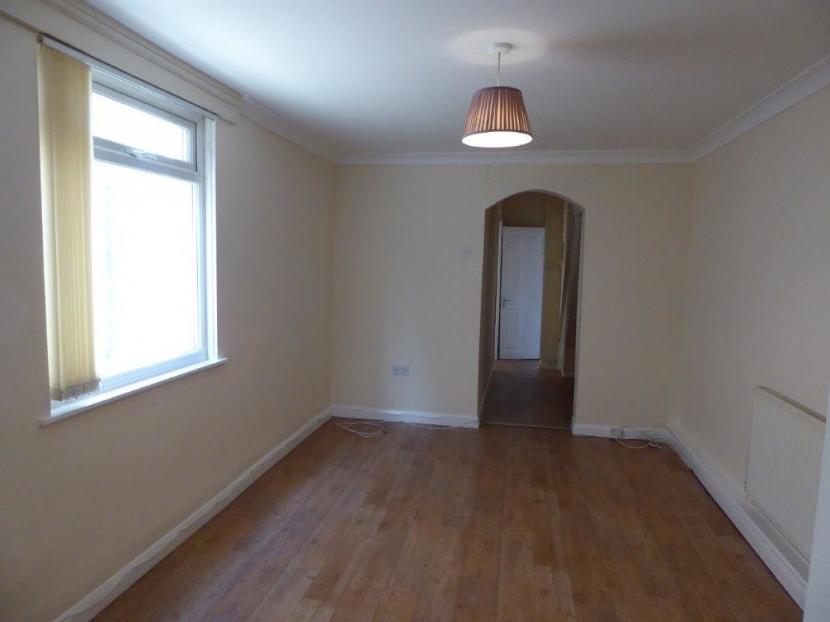 Caerau Road, Ground Floor