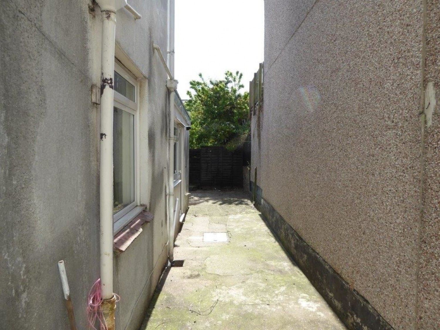 2 bedroom Flat for Letting Caerau Road, Ground Floor