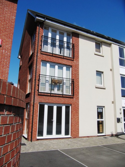 Egmont House, Alexandra Gate