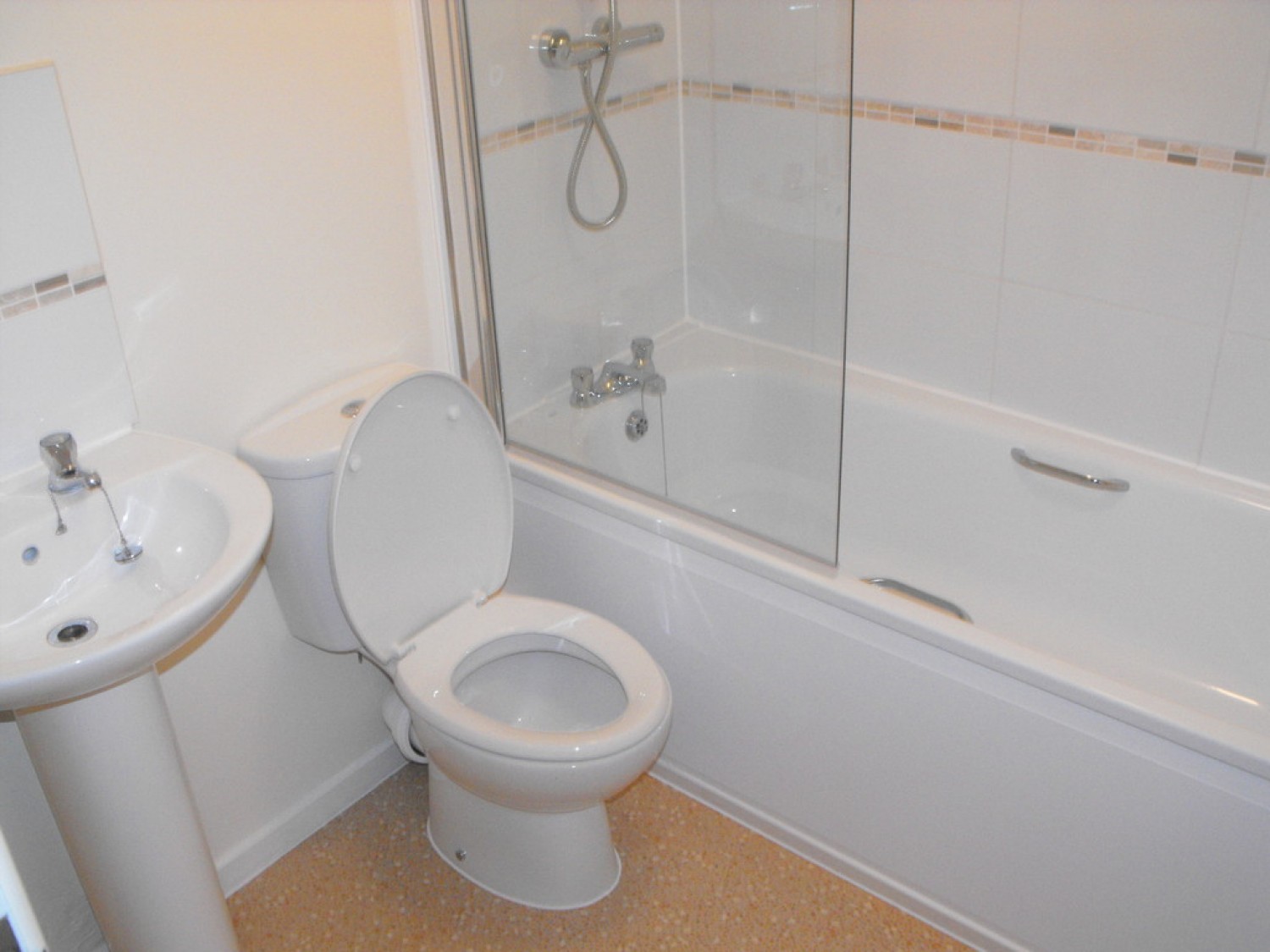 1 bedroom Flat for Letting Queen Street, Newport