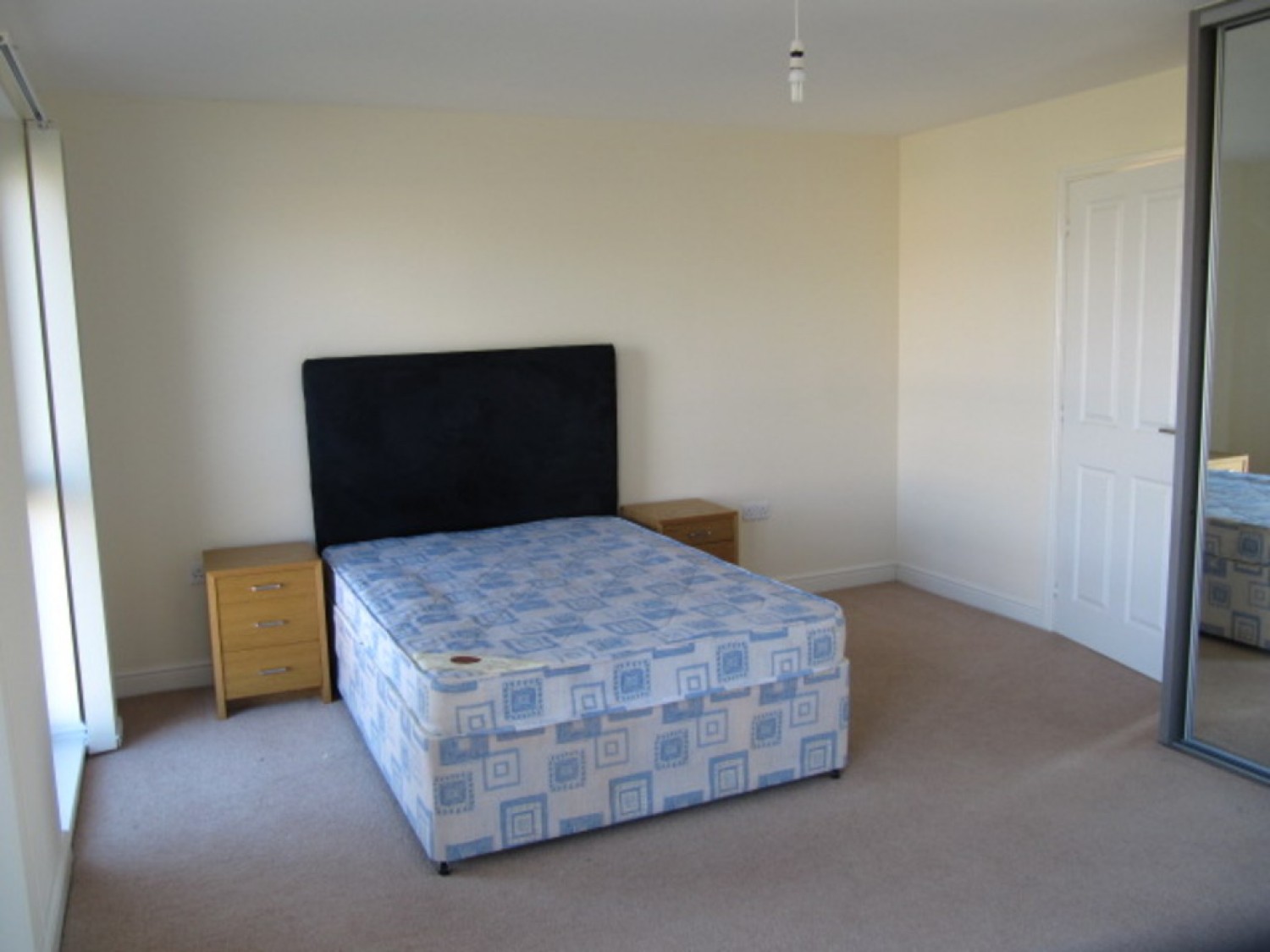 3 bedroom Flat for Letting Alicia Close , Alexandra Gate, Newport