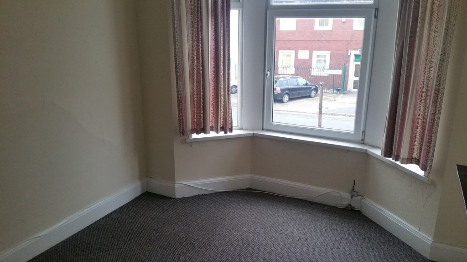 3 bedroom House for Letting Corporation Road, Newport