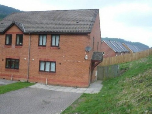 Cwrt Y Babell, Cwmfellinfach