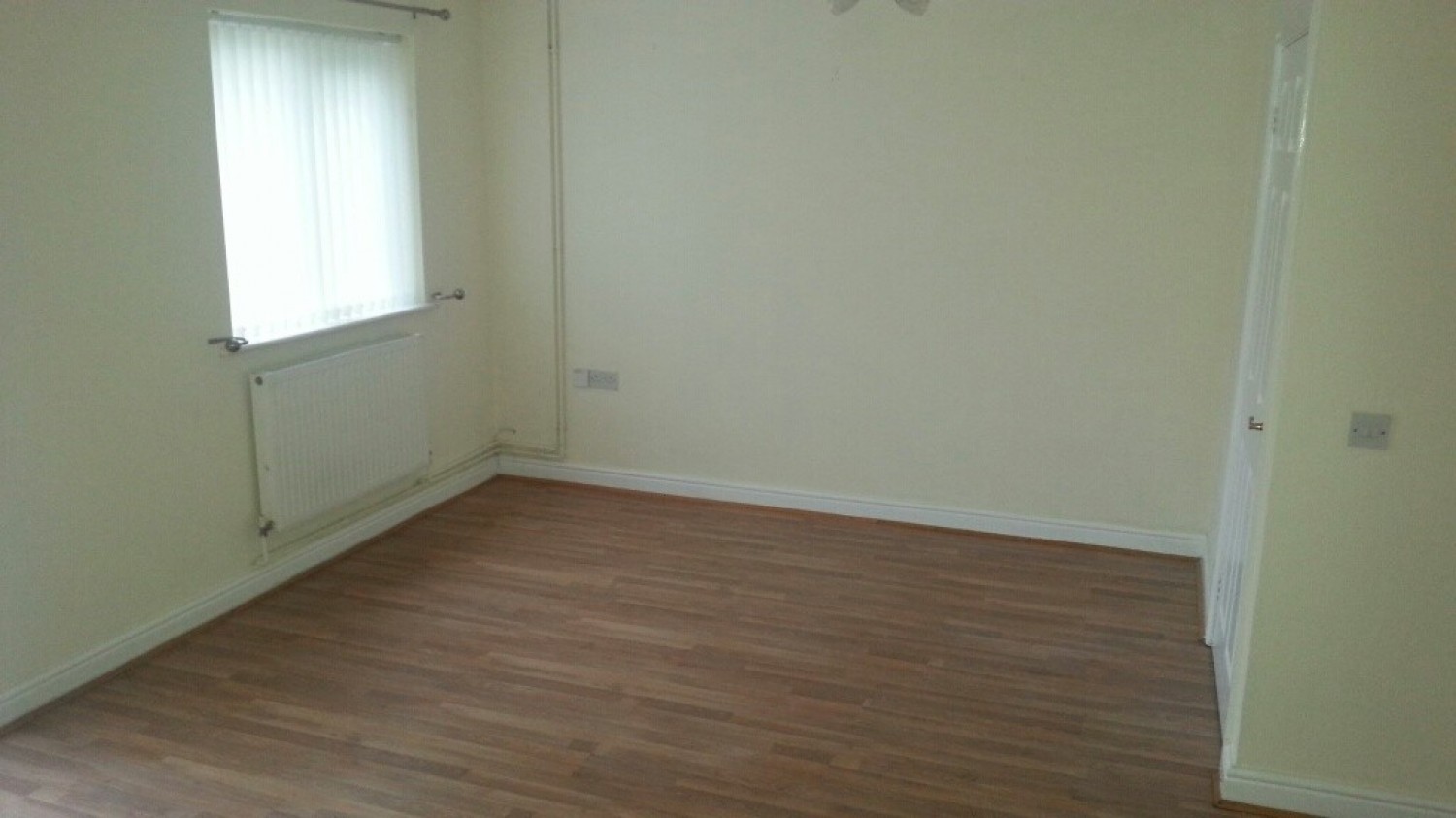 3 bedroom House for Sale Cwrt Y Babell, Cwmfellinfach