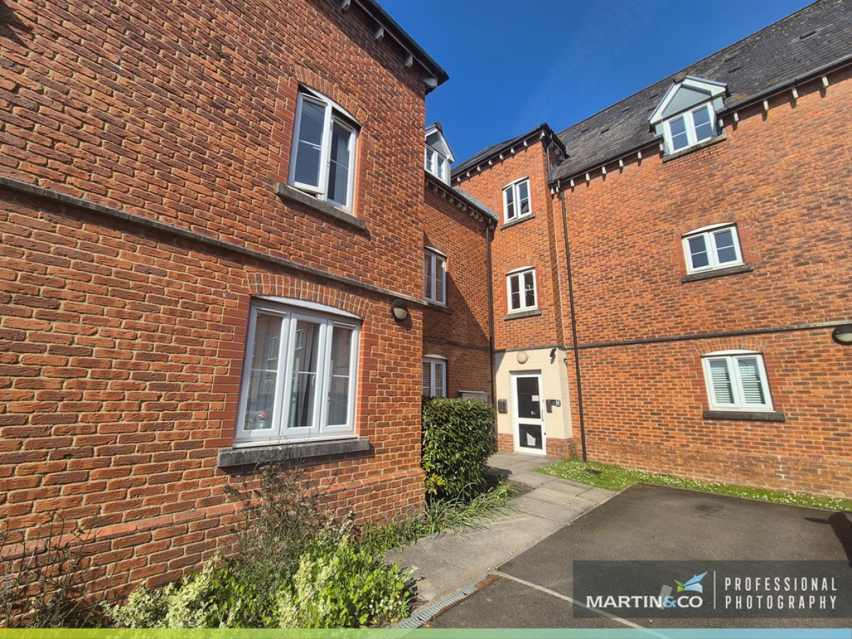 Panama Court, Newport