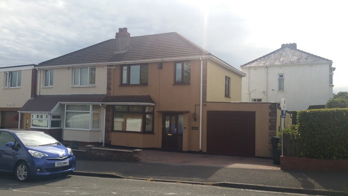 Brynglas Avenue, Newport