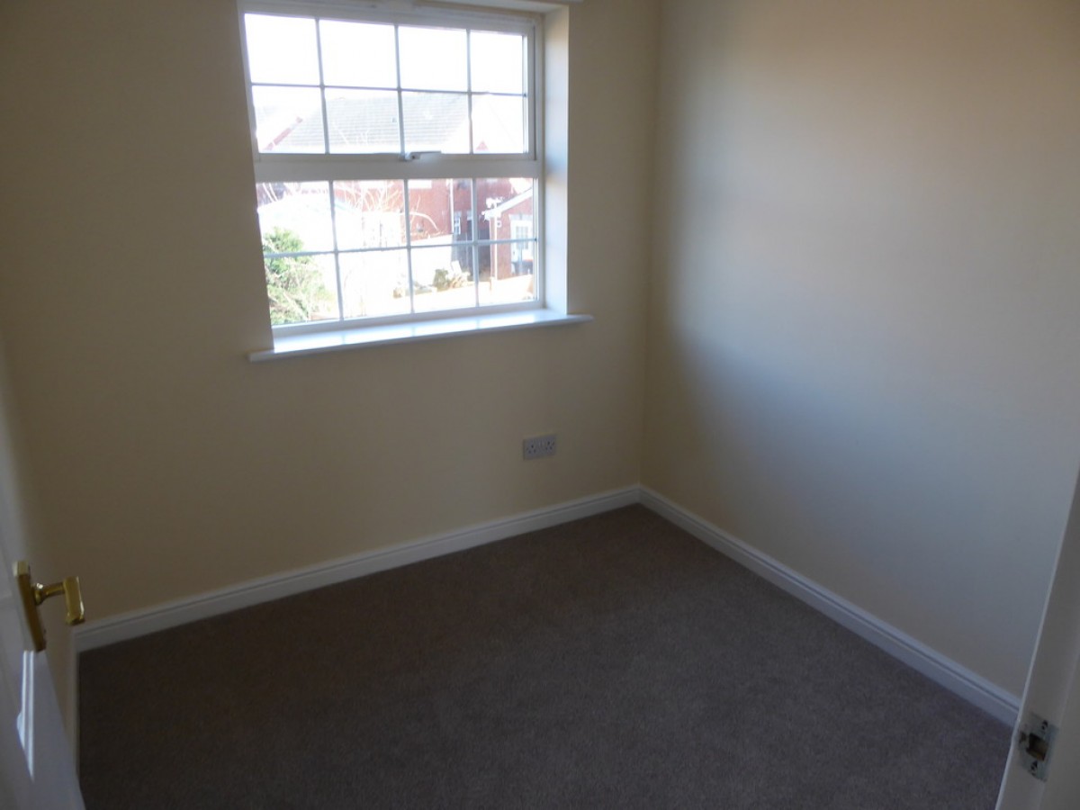 Clipper Close, The Moorings