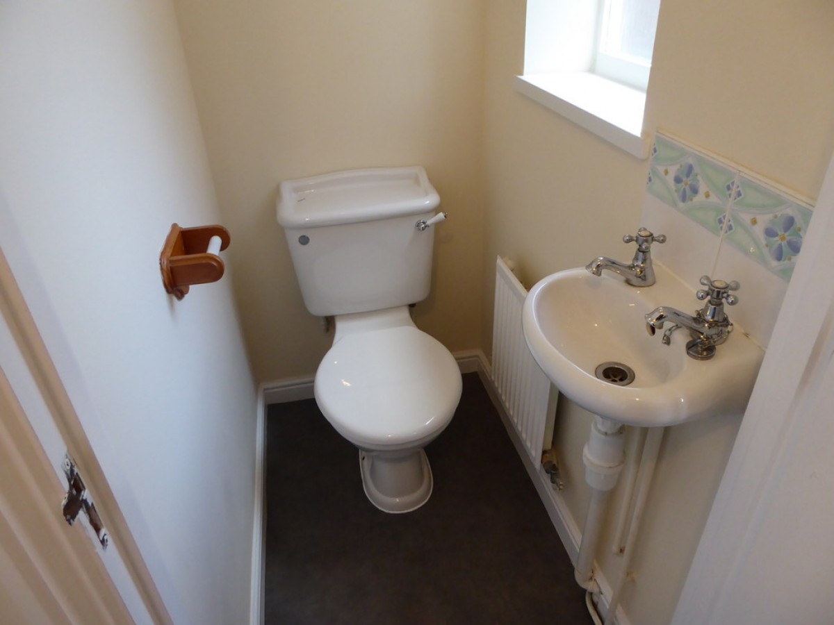 Clipper Close, The Moorings