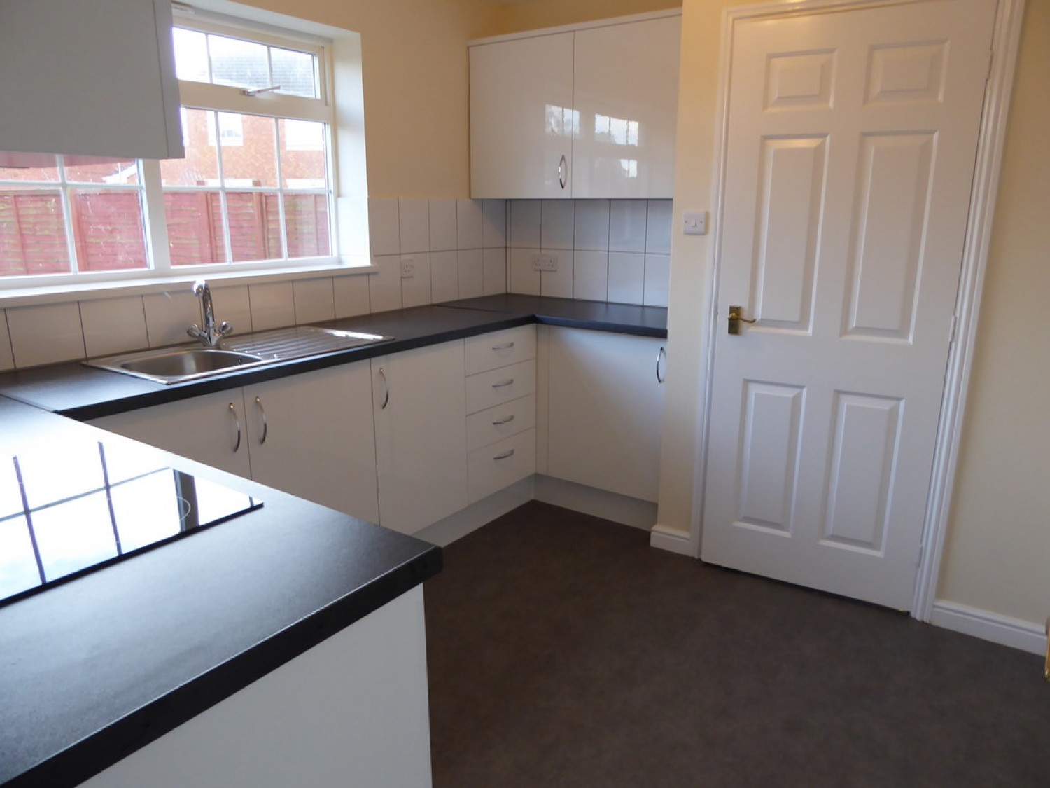 Clipper Close, The Moorings