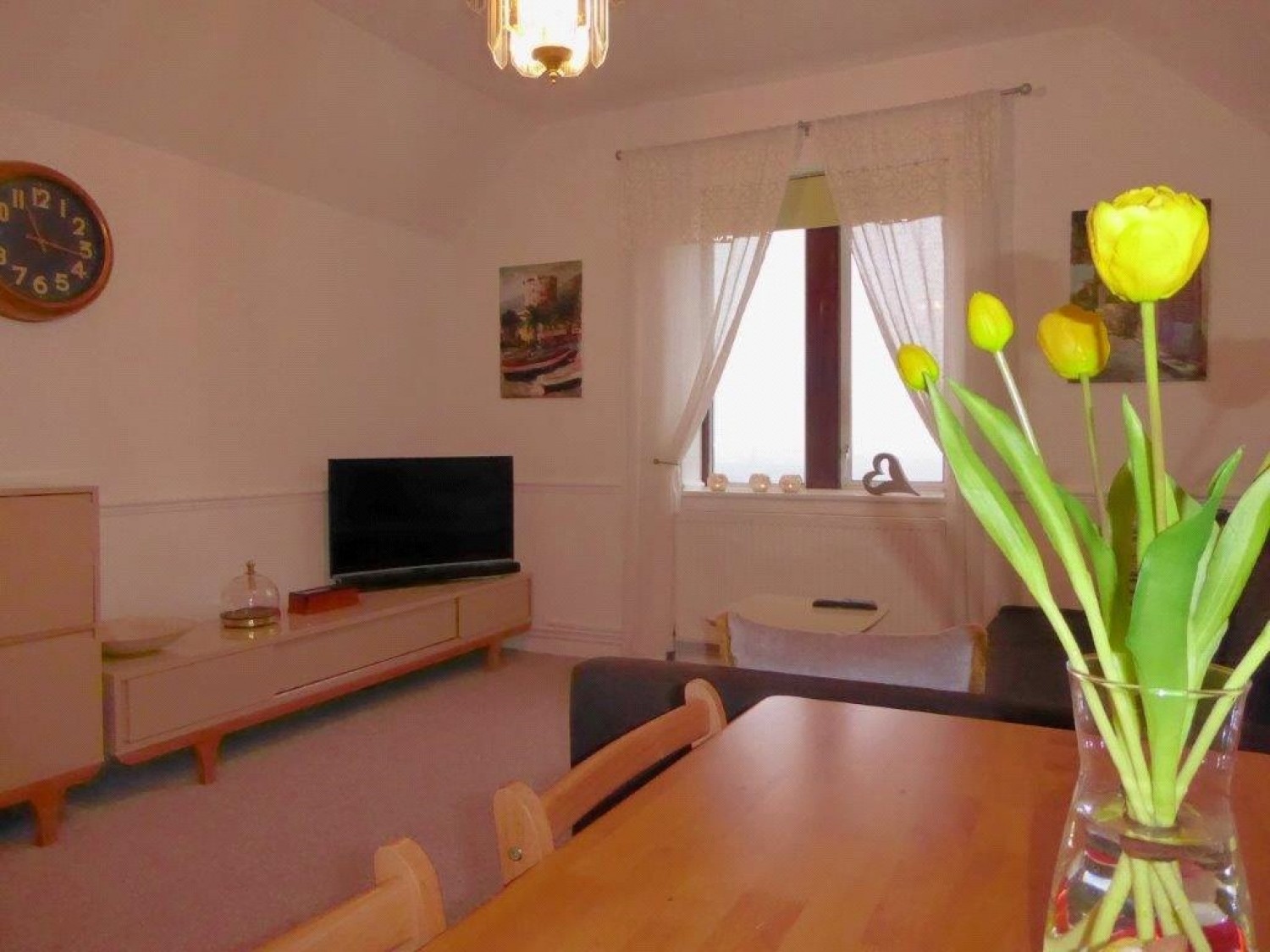Glanmor Crescent, Beechwood