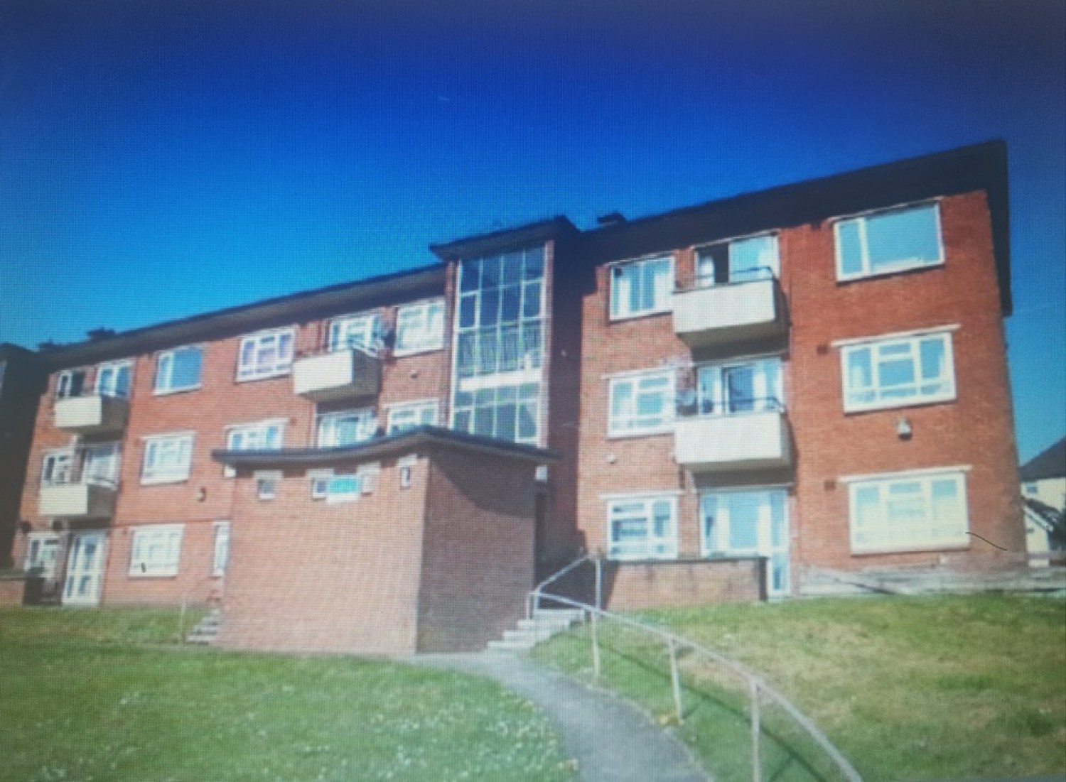 2 bedroom Flat for Sale Joyce Close, Gaer