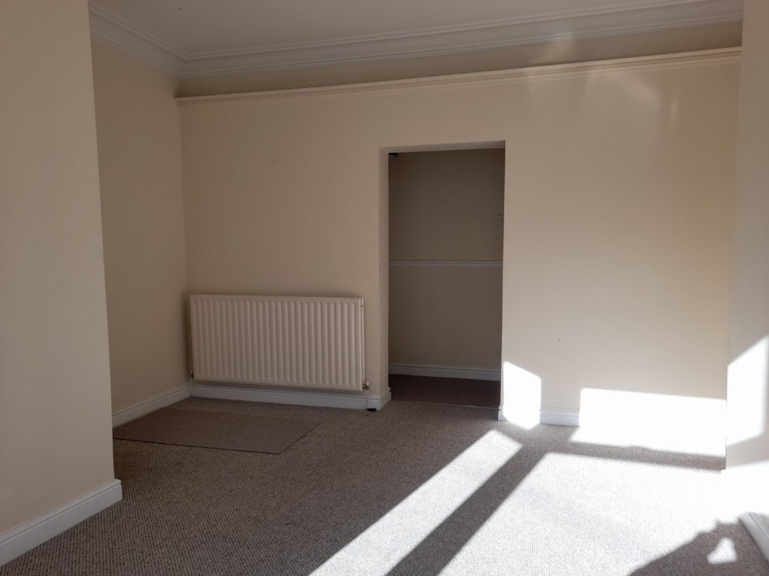 1 bedroom Flat for Letting Newport