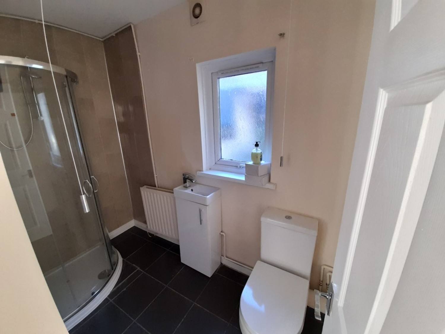 1 bedroom Flat for Letting Newport