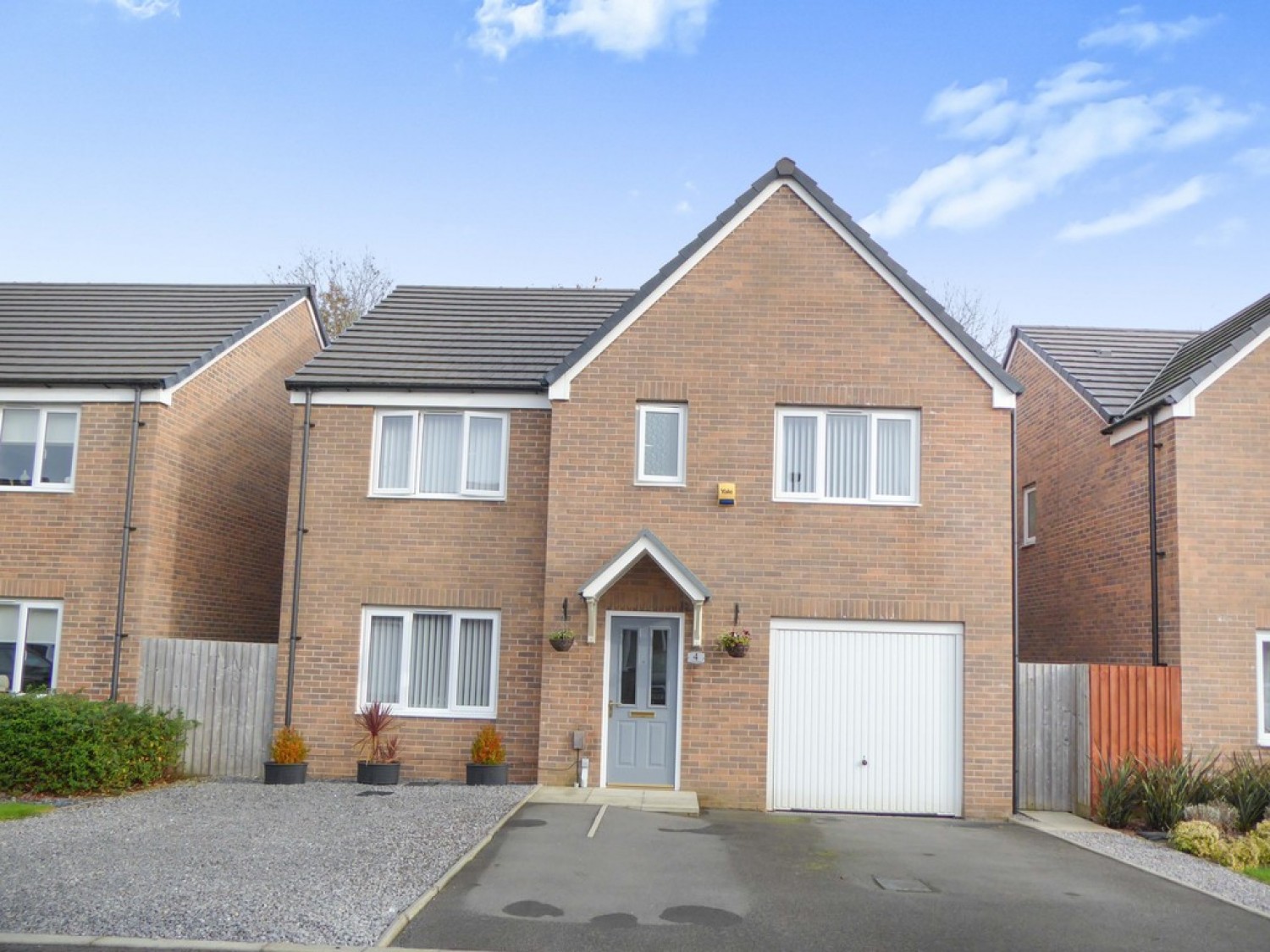 5 bedroom House for Sale Cedar Gardens, Newport