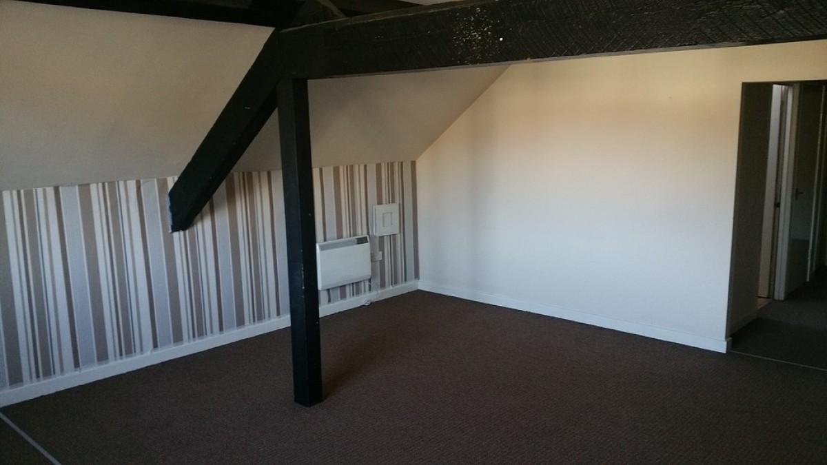 Flat 6, 12 Church St