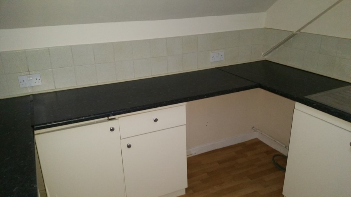 Flat 6, 12 Church St