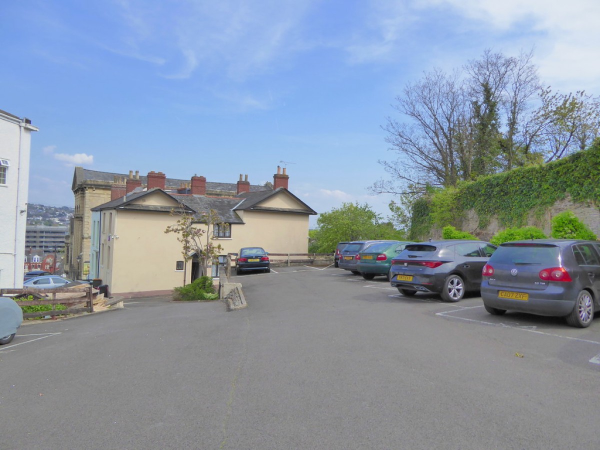 Victoria Close, Newport, Newport