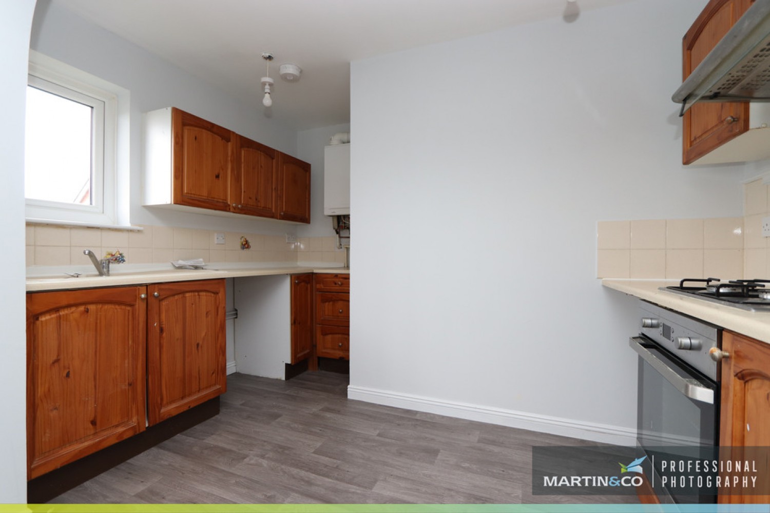 2 bedroom Flat for Sale Orchard Court, Caerleon Road