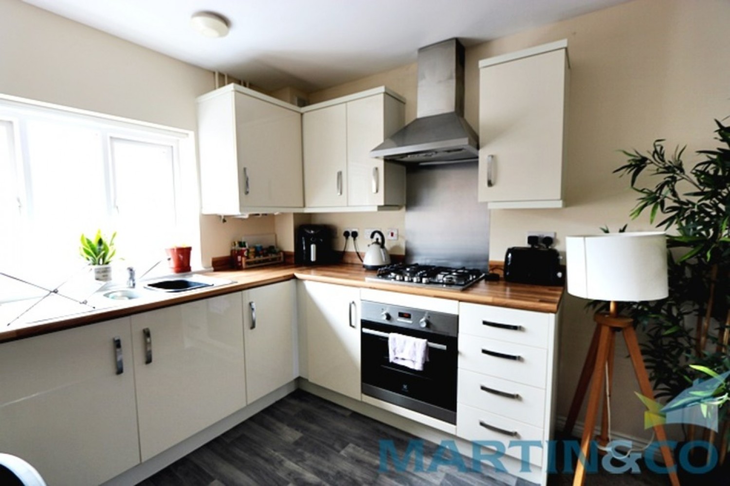 1 bedroom Flat for Sale Lysaght Way, Newport