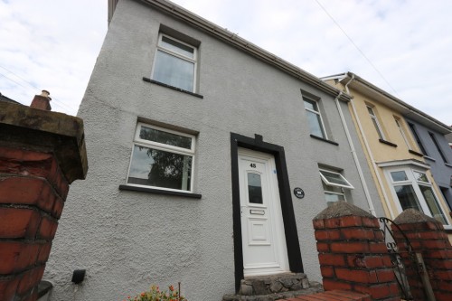 Victoria Avenue, Newport