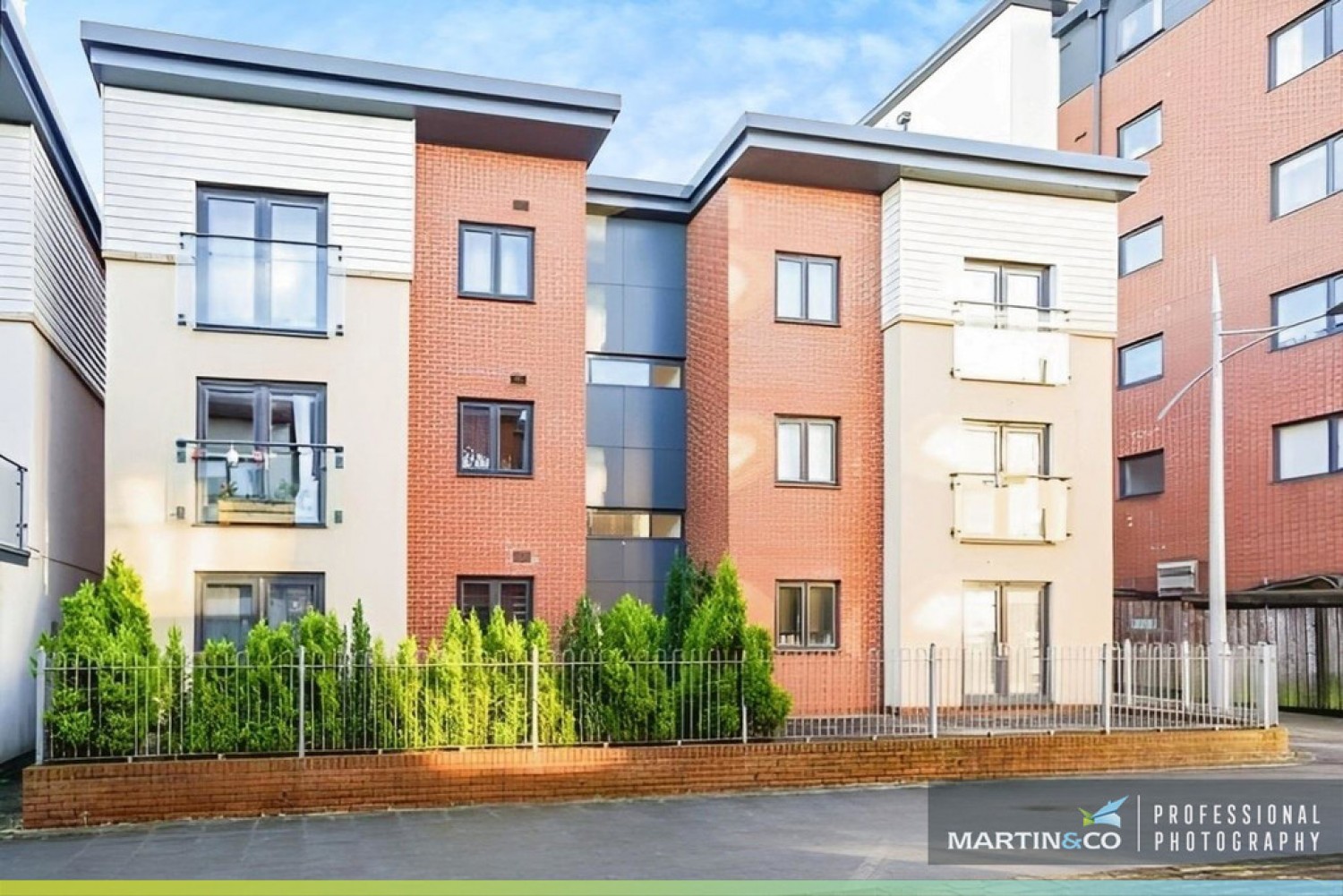 2 bedroom Flat for Sale Rockwood House, Millenium Walk