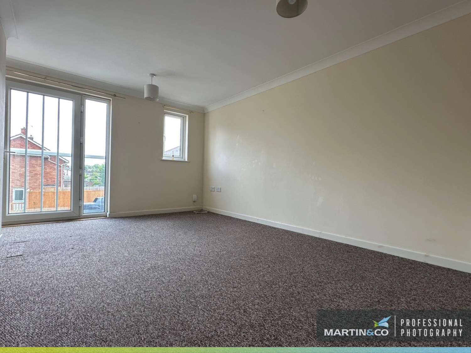 2 bedroom Flat for Sale Rivendell Court, Corporation Road