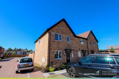 Hot Mill Close, Glan Llyn