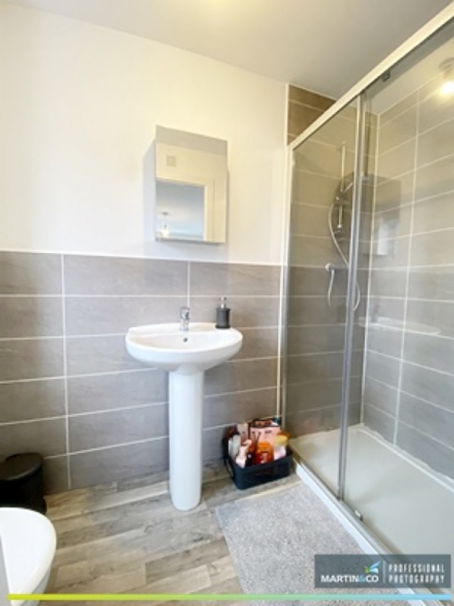 Hot Mill Close, Glan Llyn