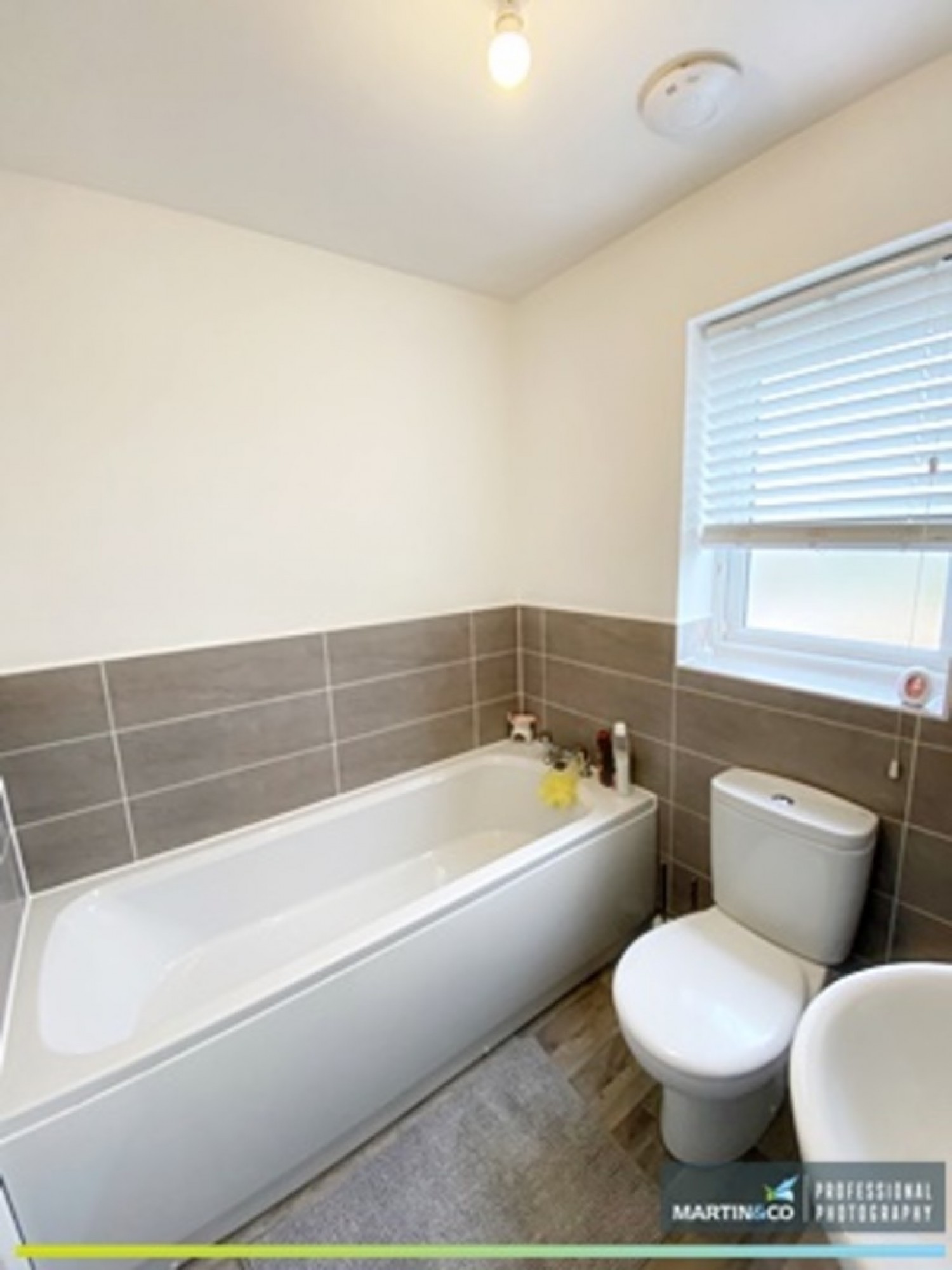 Hot Mill Close, Glan Llyn