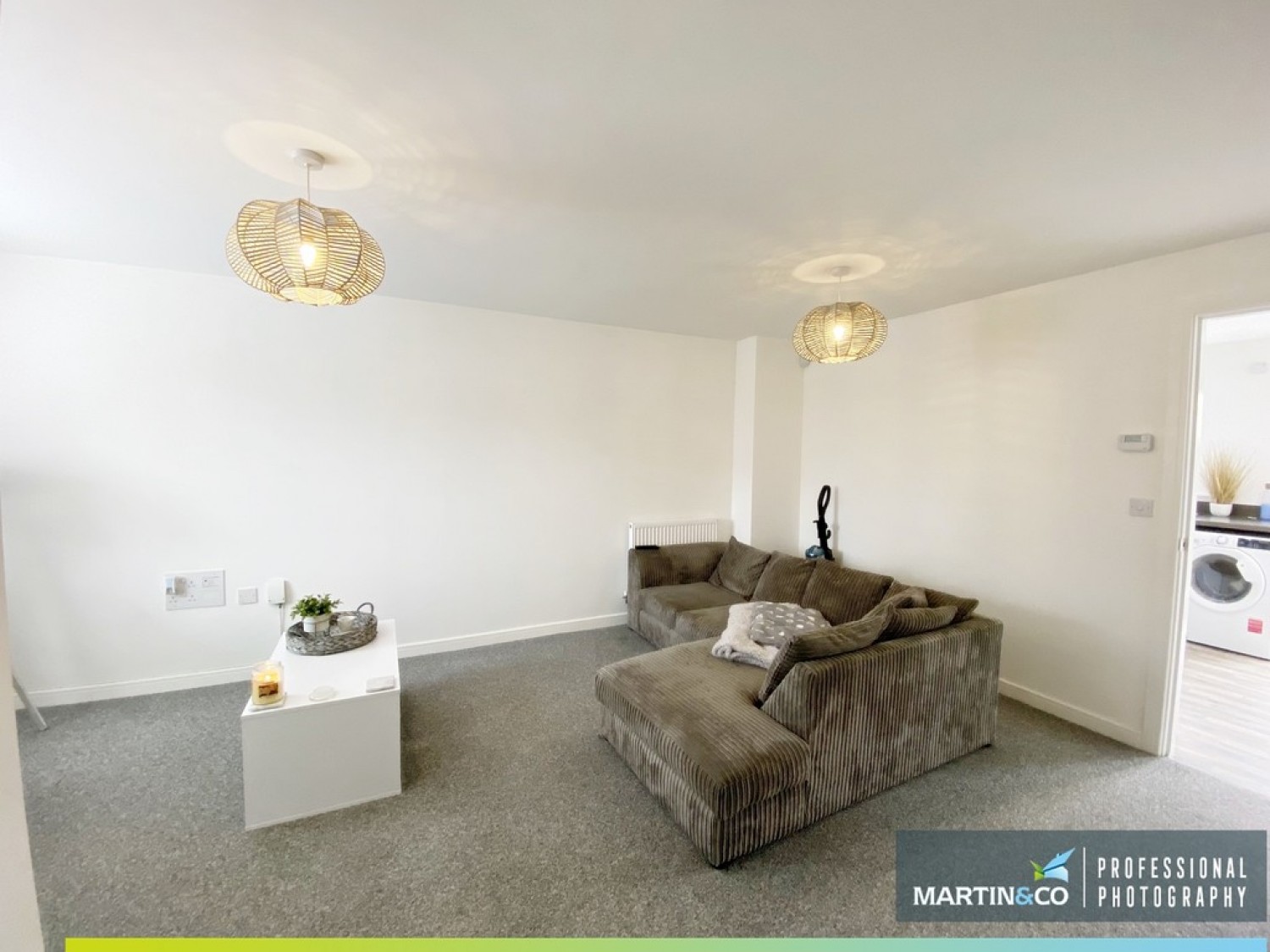Hot Mill Close, Glan Llyn