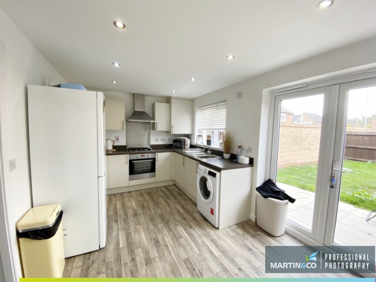 Hot Mill Close, Glan Llyn