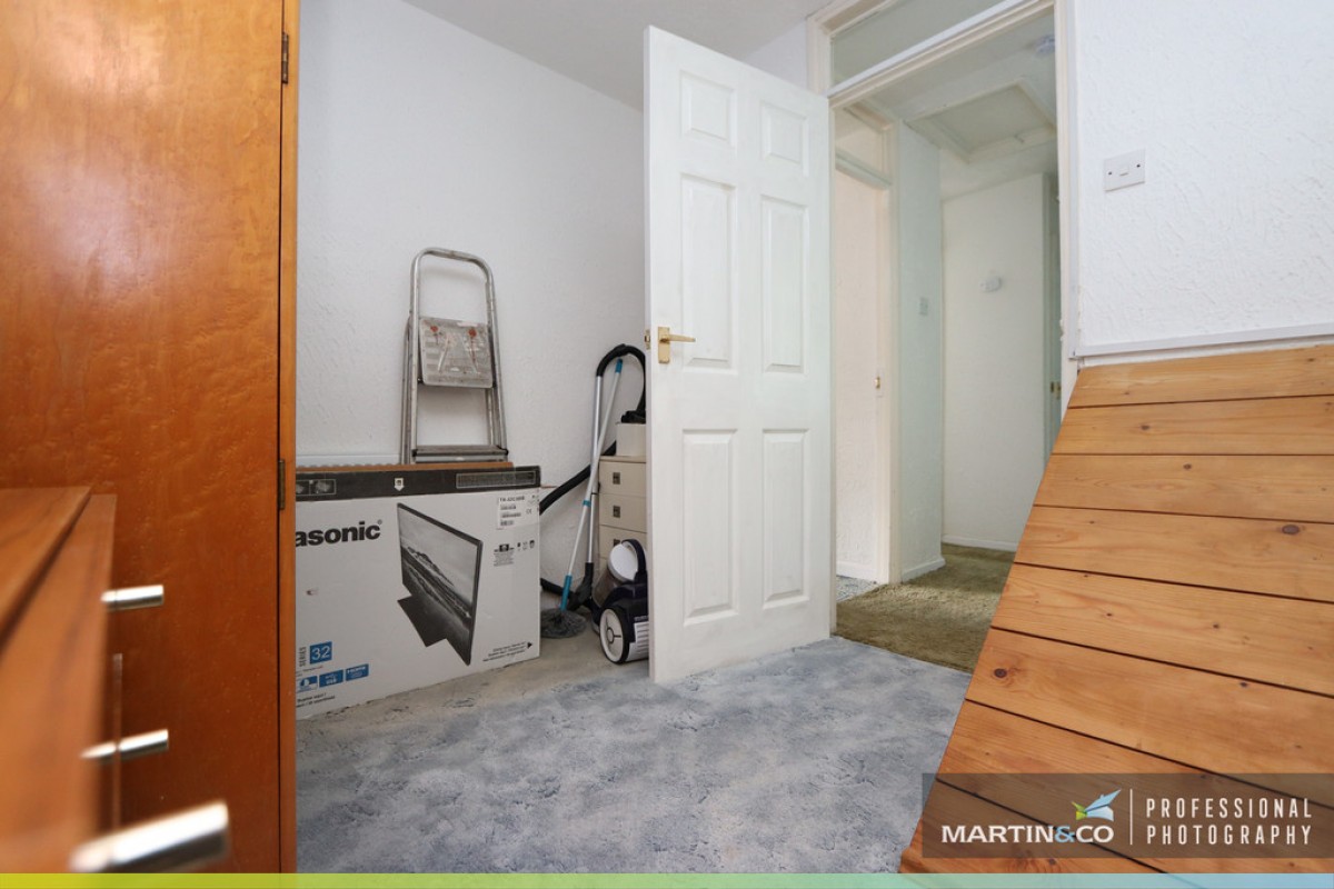 Nant Celyn Close, Pontnewydd