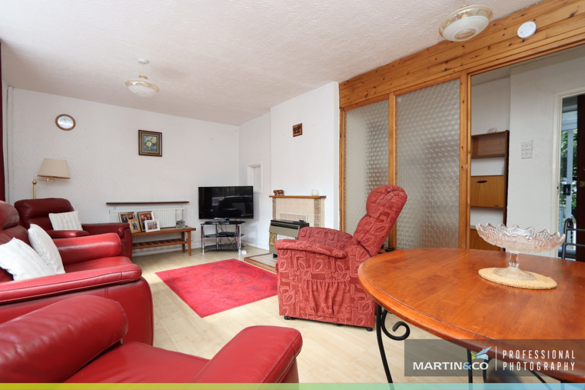 Nant Celyn Close, Pontnewydd
