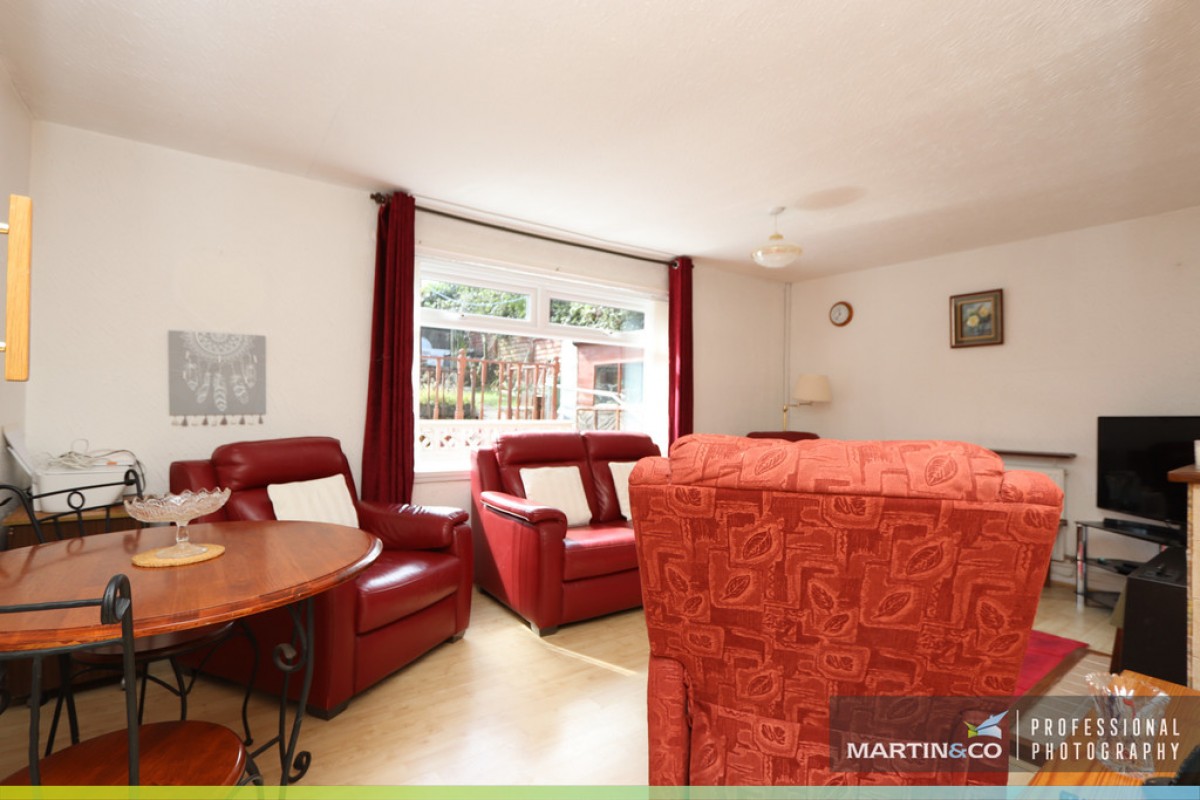 Nant Celyn Close, Pontnewydd