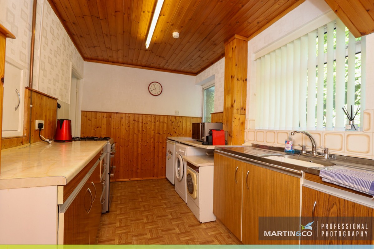 Nant Celyn Close, Pontnewydd